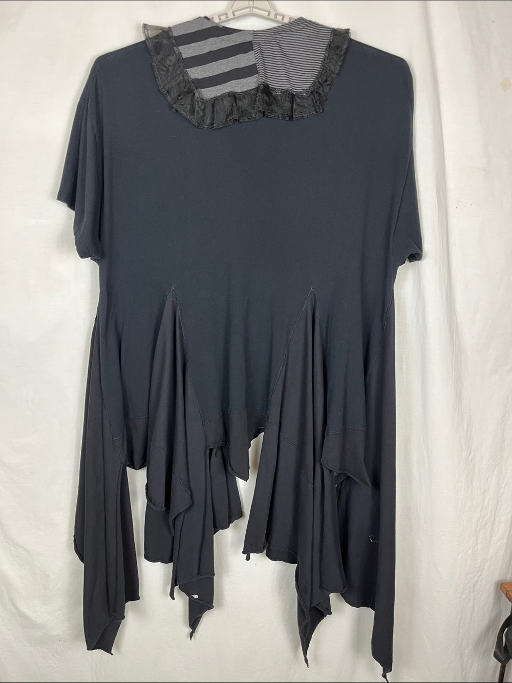 Exoumbra Black Short Sleeve Teeth and Lace Midi Dress Asymmetric Hemline - Picture 6 of 10